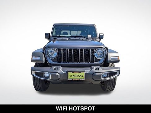 New 2026 Jeep Gladiator Sport AWD/4WD image 12