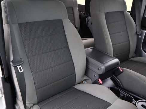 Used 2010 Jeep Wrangler Unlimited Sport w/ Black Appearance Group image 15