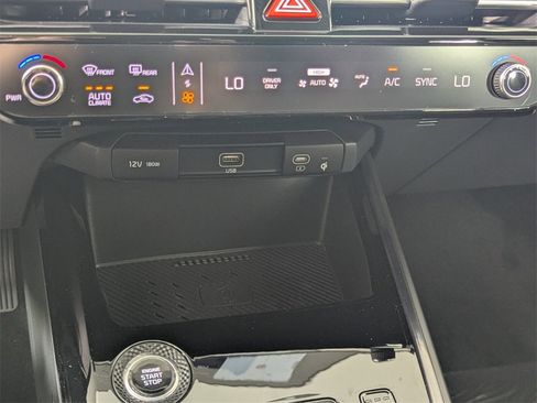 New 2026 Kia Niro EX image 23