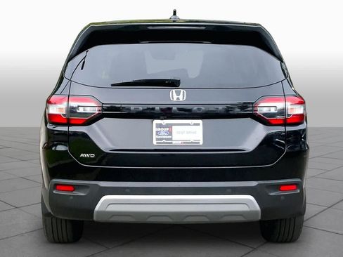 Used 2025 Honda Pilot EX-L image 5