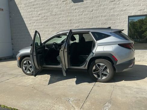 Used 2025 Hyundai Tucson SEL AWD/4WD image 13