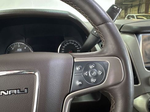 Used 2015 GMC Yukon XL Denali w/ Touring Package AWD/4WD image 12