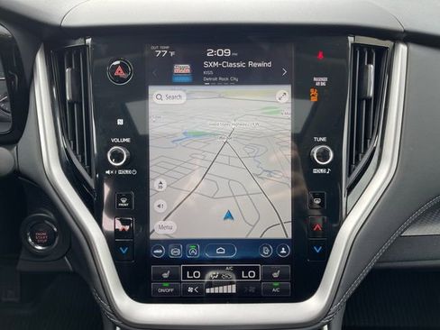 Used 2025 Subaru Outback Premium w/ Popular Package #1A image 27