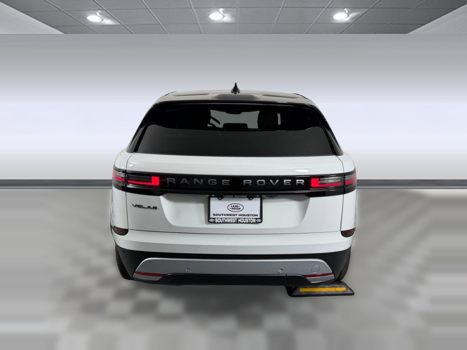 Used 2026 Land Rover Range Rover Velar S AWD/4WD image 10