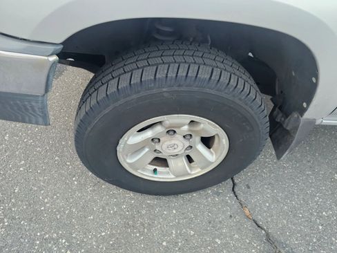 Used 2002 Toyota 4Runner SR5 RWD image 22