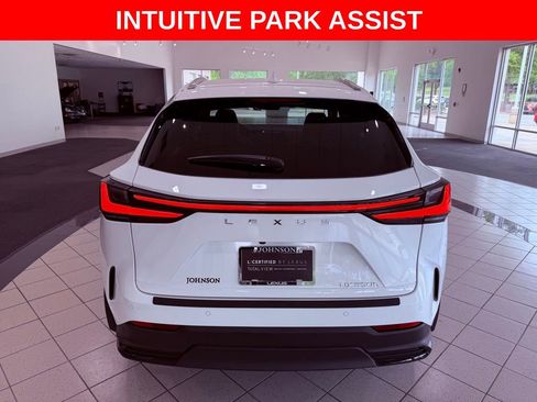 Used 2026 Lexus NX 350h FWD w/ Accessory Package (Z2) image 7