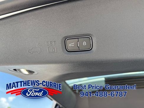 New 2026 Ford Expedition Platinum w/ Stealth Appearance Package AWD/4WD image 16