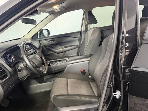 Used 2025 Nissan Rogue SV FWD image 19