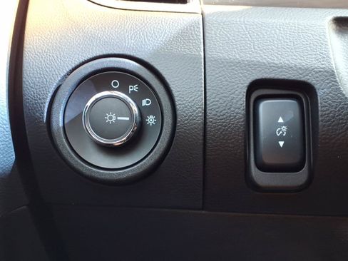 Used 2014 Ford Taurus SEL w/ Equipment Group 201A FWD image 28