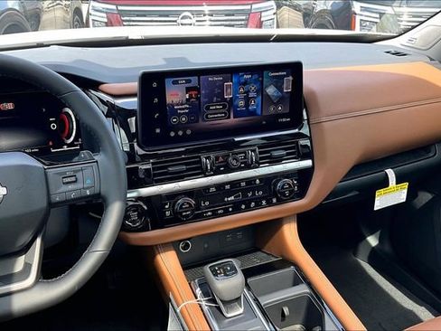 New 2026 Nissan Pathfinder Platinum w/ Cargo Package image 6