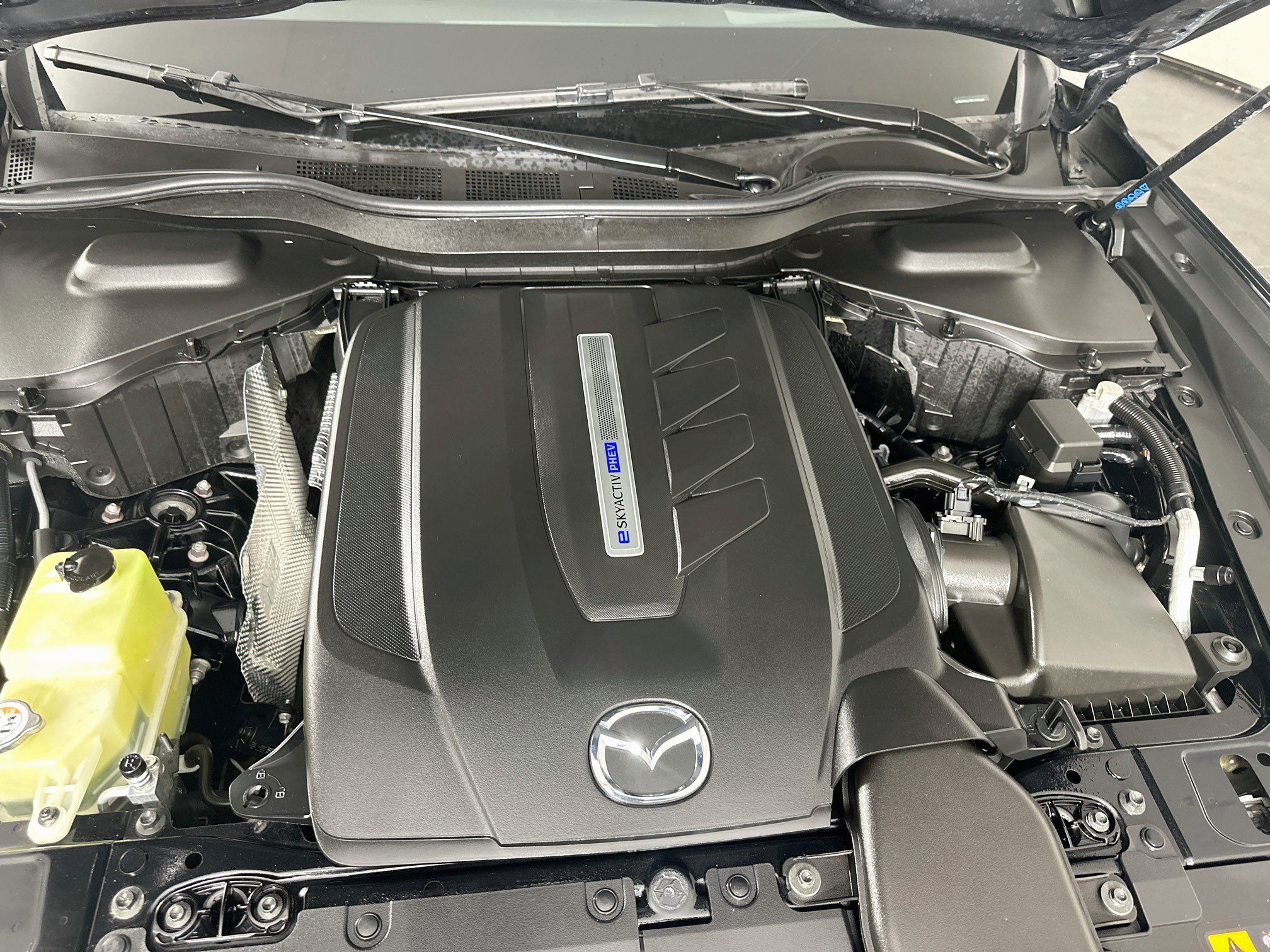 Used 2024 MAZDA CX-90 Plug-In Hybrid w/ Premium Pkg AWD/4WD image 37
