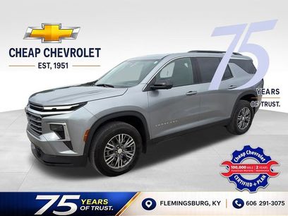 Used 2024 Chevrolet Traverse LT
