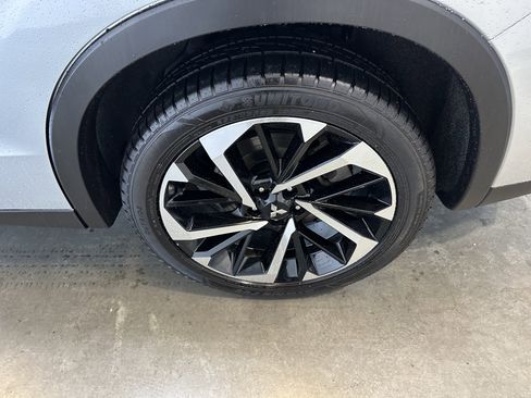 Used 2023 Mitsubishi Outlander SE image 15