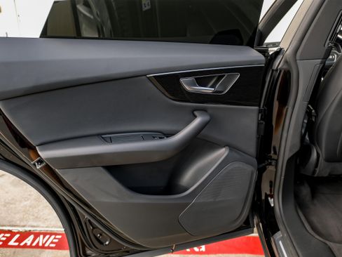 Used 2021 Audi Q8 Premium w/ Convenience Package image 42