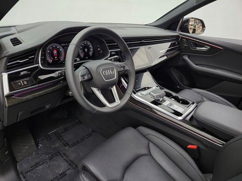 Used 2025 Audi Q8 Prestige w/ Prestige Package AWD/4WD image 12