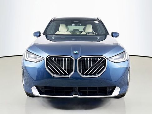 New 2026 BMW X3 xDrive30 w/ Convenience Package image 2