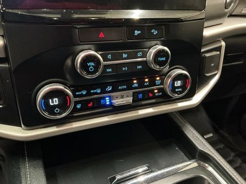 Used 2023 Ford Expedition Max XLT AWD/4WD image 24