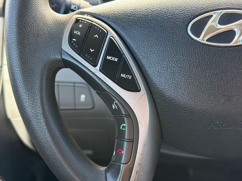Used 2013 Hyundai Elantra GLS w/ Preferred Pkg FWD image 15