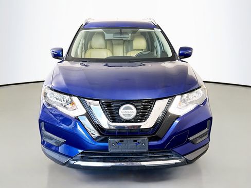 Used 2018 Nissan Rogue SV FWD image 2