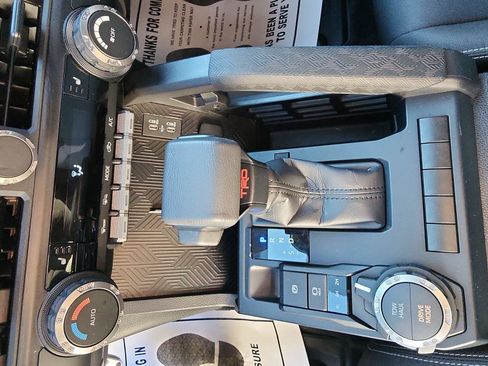 Used 2024 Toyota Tacoma TRD Sport image 19