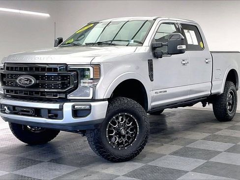 Used 2020 Ford F250 Lariat image 11