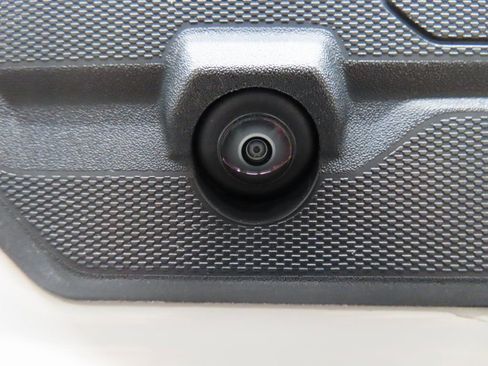 Used 2025 GMC Sierra 2500 SLT w/ SLT Convenience Package image 30