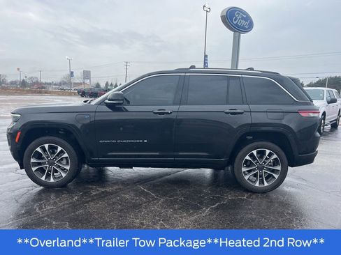 Used 2022 Jeep Grand Cherokee Overland image 2