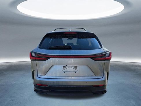 Used 2023 Lexus NX 250 FWD image 5