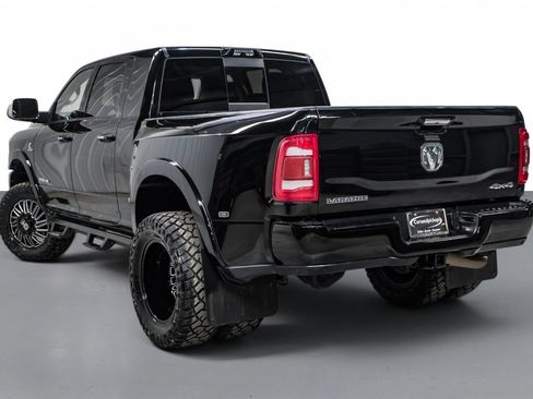 Used 2022 RAM 3500 Laramie AWD/4WD image 9