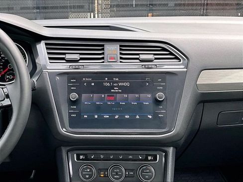 Used 2021 Volkswagen Tiguan SE AWD/4WD image 6
