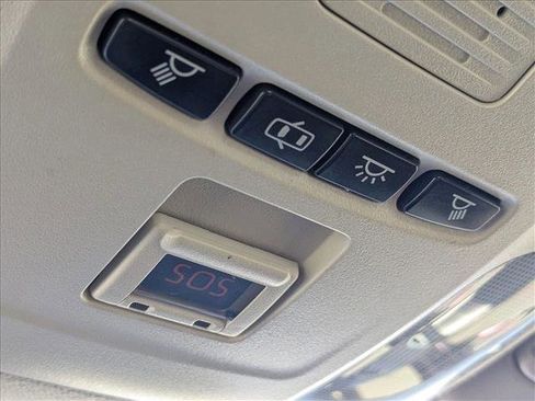 Used 2020 Toyota Corolla LE image 14