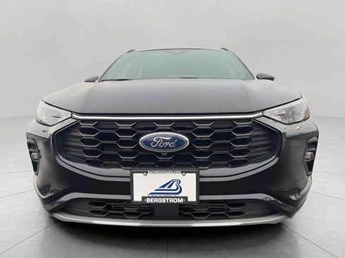 Certified 2023 Ford Escape ST-Line Select w/ Tech Pack #2 image 4