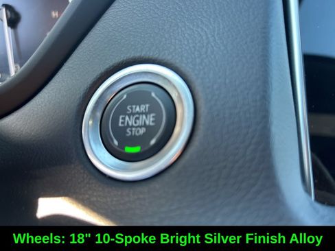 Used 2023 Cadillac XT4 Luxury w/ Cold Weather Package FWD image 43