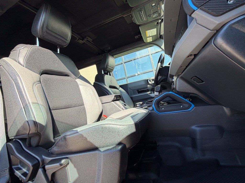 Used 2023 Ford Bronco Black Diamond w/ Sasquatch Package AWD/4WD image 20