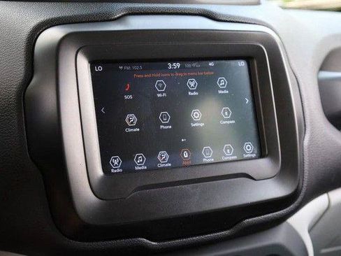 Used 2021 Jeep Renegade Latitude AWD/4WD image 11