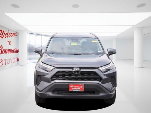 Used 2024 Toyota RAV4 XLE FWD image 4