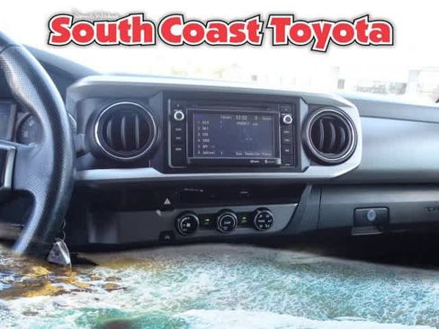 Used 2016 Toyota Tacoma SR5 image 27