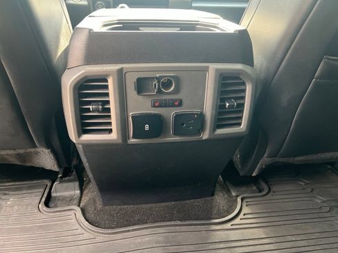 Used 2019 Ford F150 Raptor w/ Equipment Group 802A Luxury AWD/4WD image 19