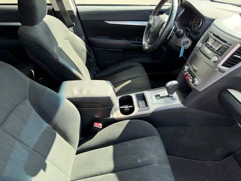 Used 2013 Subaru Outback 2.5i Premium image 16