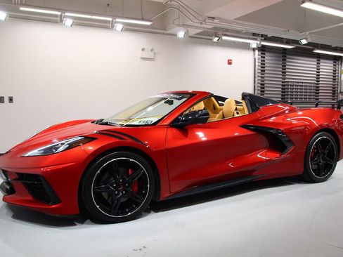 Used 2022 Chevrolet Corvette Stingray Premium Conv w/ Battery Protection Package image 16