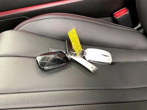 Used 2025 Genesis G80 2.5T Advanced image 14