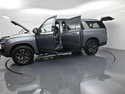 Used 2021 Chevrolet Suburban Z71 w/ Max Trailering Package image 55