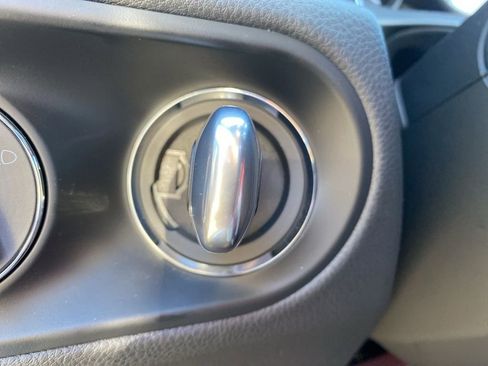 Used 2025 Porsche Macan S image 30