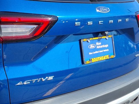 Certified 2023 Ford Escape Active AWD/4WD image 25