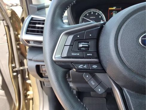 Used 2023 Subaru Forester Touring AWD/4WD image 27