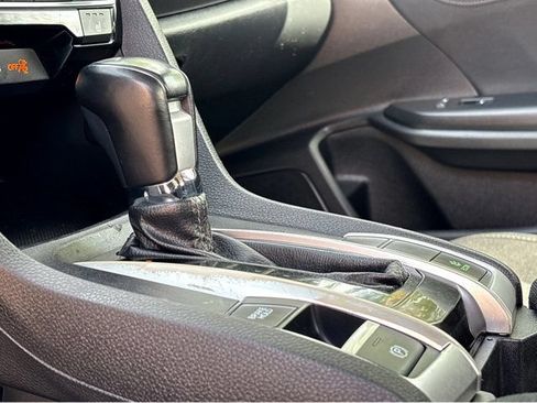 Used 2021 Honda Civic EX image 19