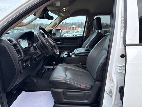 Used 2019 RAM 2500 Tradesman w/ Safety Group image 26