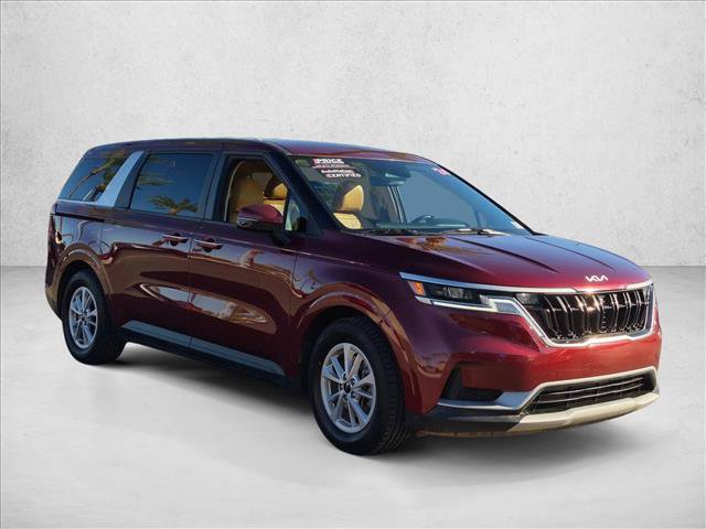 Used 2024 Kia Carnival LX FWD image 3