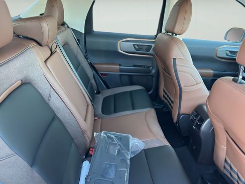 New 2025 Ford Bronco Sport Outer Banks w/ Outer Banks Tech Package+ AWD/4WD image 32