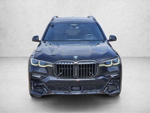 Used 2022 BMW X7 M50i AWD/4WD image 2